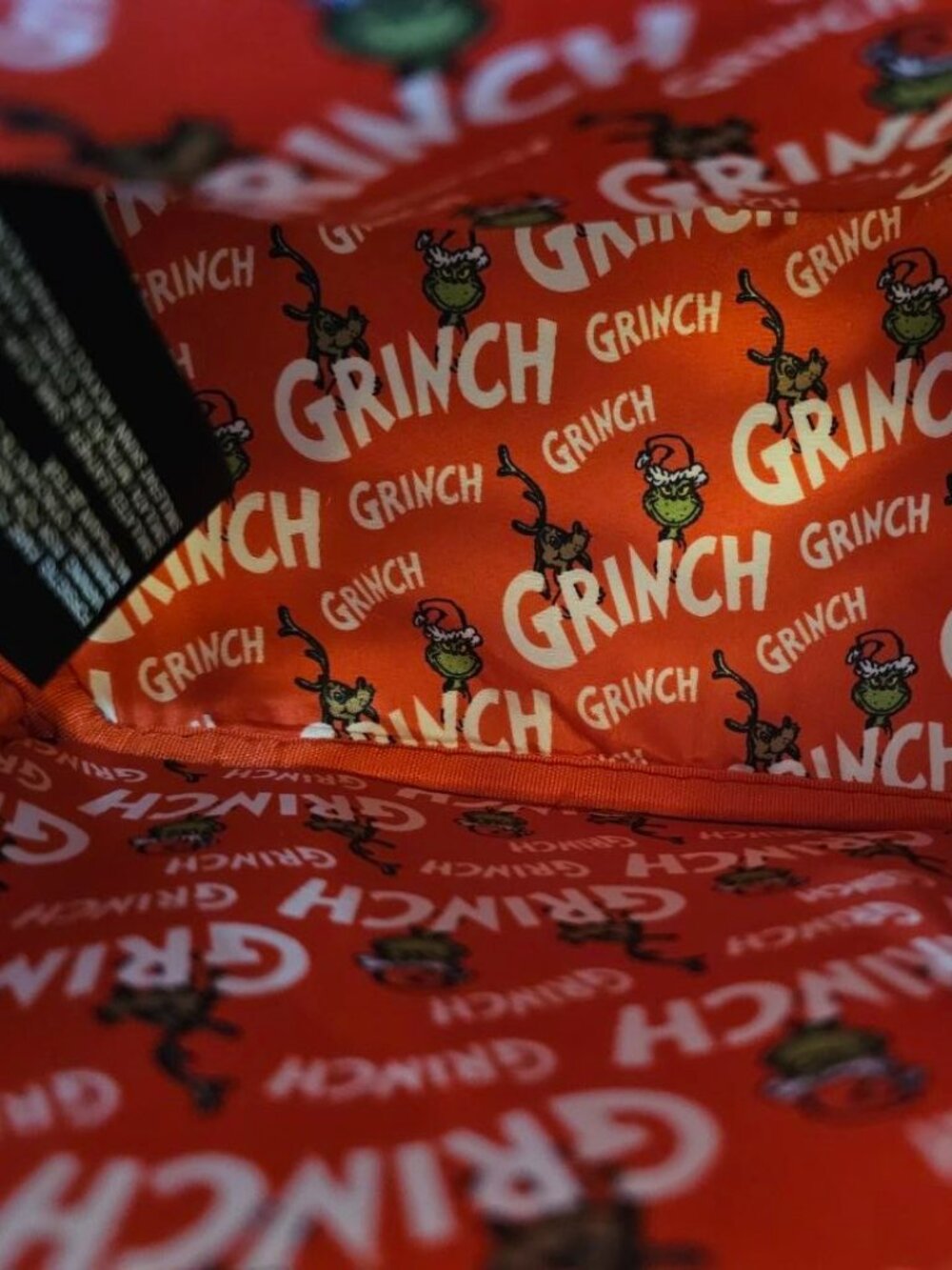 Loungefly DR Seuss Grinch LENTICULAR Heart MINI Backpack Brand New - Picture 8 of 15